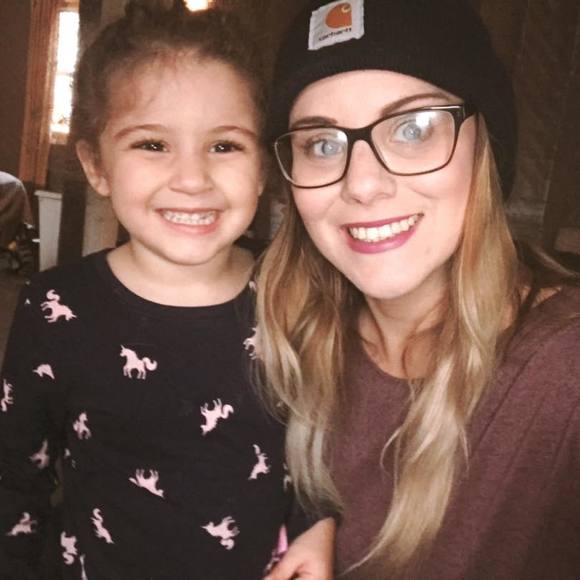 Meet your Posher, Melanie - Picture 1 of 1